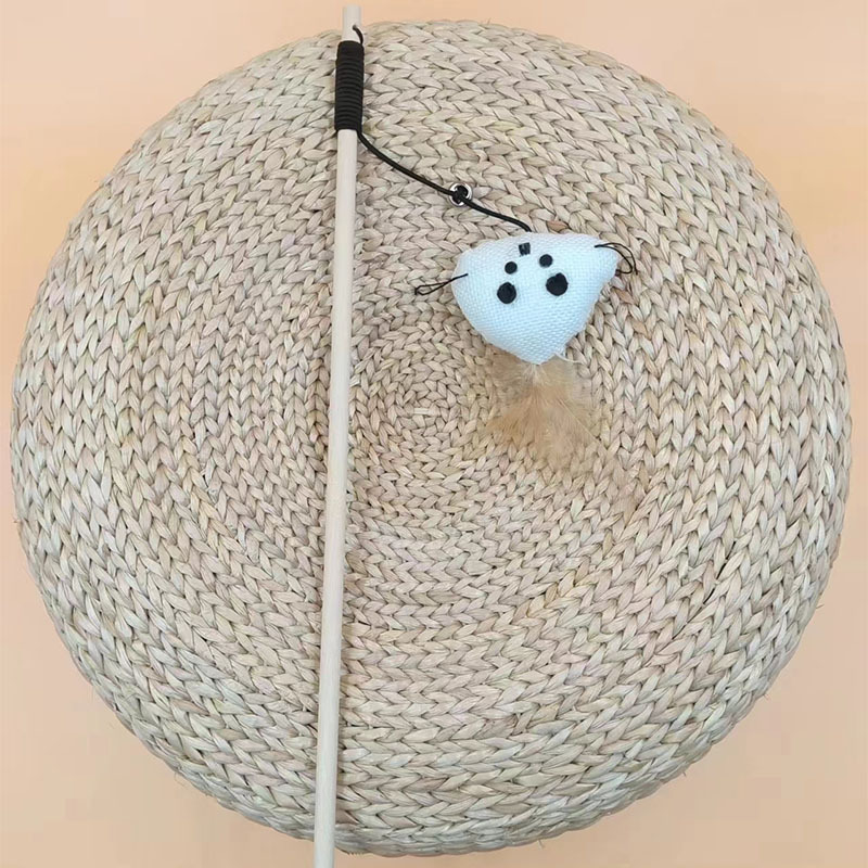 Poste de madera, lino, corazón.