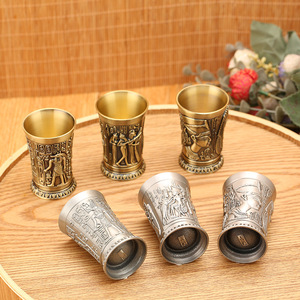 Copa de Vino Pequeña de Aleación de Zinc, Estilo Antiguo Egipcio, Creativa y de Alta Gama para el Hogar - Product Image 2