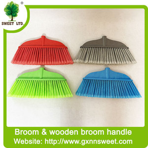 Vassouras De Limpeza Vente en gros Articles ménagers Balai en bois à long manche Balais <span class=keywords><strong>fantaisie</strong></span> avec manche Balai de balayage en plastique - Product Image 3