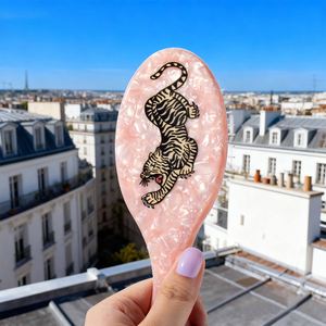 Pettine Personalizzato Dipinto a Mano con Tigre e Design Multicolore - Spazzola per Capelli in Acetato di Cellulosa e Bambù - Product Image 2