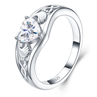 Bague en argent sterling S925 avec moissanite taille cœur 6x6mm, motif Claddagh mains entrelacées, filigrane, pour femme