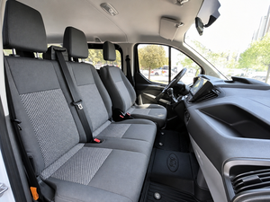 Ford <span class=keywords><strong>Transit</strong></span> d'occasion 2019 à <span class=keywords><strong>vendre</strong></span>, 2.0T Diesel, manuelle, traction avant, fourgon 6 places - Product Image 6