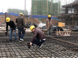 Machine à lier les barres d'armature en fer Jiangxi WL-460, laser multi-scénarios, vitesse de ligature 0,6s, poignée en plastique, DC18V, pour la construction - Product Image 4