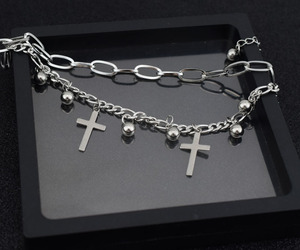 Nuevo Brazalete de Diseño Simple y Popular con Colgante de Cruz de Doble Capa, Chapado en Plata sobre Acero de Titanio, Joyería Moderna para Hombre - Product Image 6