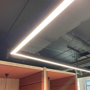 Hlinear 1500/Smart Home Lighting Linear Light Quadrate Series con lámpara pequeña y control remoto - Product Image 3
