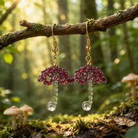 Boucles d'oreilles champignon faites à la main multi-pierres, bijoux champignon style Fairycore, boucles d'oreilles pendantes méduse colorées, accessoires Kawaii
