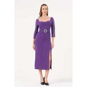 Haut décontracté élégant pour femme DANS, couleur unie violet, manches classiques et col rond, disponible en plusieurs tailles (36-42) - Product Image 1