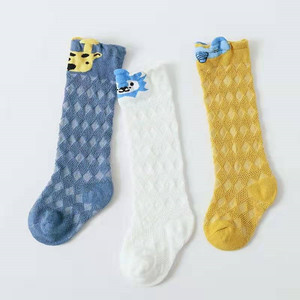 Calcetines del bebé rodilla alta chico chica niño infantil de algodón de Calcetines <span class=keywords><strong>antideslizantes</strong></span> de dibujos animados de animales no-Slip medias - Product Image 1