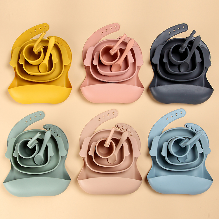 Мягкая силиконовая подстилка для малышей, столовая посуда, тарелка для кормления, детская силиконовая чашка, нагрудник, миска с ложкой, набор