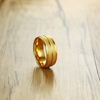 Herren Minimalistischer 8MM Breiter Edelstahl PVD Goldplattierter Strukturierter Rillenring Langlebiger Modischer Alltags-Geschenkschmuck