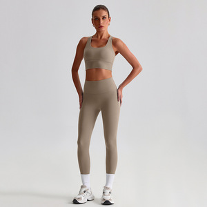 Ensemble <span class=keywords><strong>de</strong></span> yoga sexy pour femme avec logo personnalisé, taille haute, sensation seconde peau, respirant, pour le sport et le fitness – Article en stock - Product Image 2