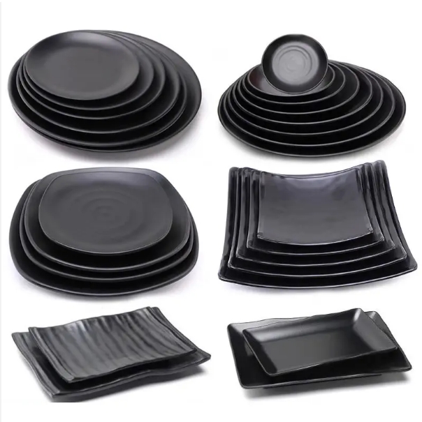 HCMA vente en gros de vaisselle de restaurant de style japonais assiettes en mélamine noir mat assiettes à sushi