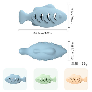 2025 nuovo giocattolo interattivo a forma di pesce in Silicone per gatti, orientato alla salute, giocattoli da masticare per animali domestici che digrignano i denti strappando l'erba gatta inclusi - Product Image 2