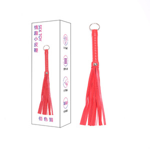 Vente en gros de <span class=keywords><strong>fouet</strong></span> classique en cuir noir imperméable pour femmes - <span class=keywords><strong>Fouet</strong></span> <span class=keywords><strong>SM</strong></span> pour jeux de rôle - Jouet sexuel pour adultes directement de l'usine - Product Image 4