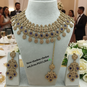 Parure de collier ras-du-cou, boucles d'oreilles et Maang Tikka en cuivre plaqué or vintage avec perles, pour mariée, cadeau de fiançailles, pour mariage et fête, tendance - Product Image 3