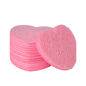Vente en gros d'éponges faciales compressées Cellulose rose naturelle en forme de coeur masque exfoliant cosmétique de <span class=keywords><strong>spa</strong></span> éponge nettoyante pour le visage - Product Image 2