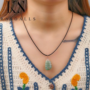 สร้อยคอประดับด้วยลวดคริสตัลแบบดั้งเดิมที่ไม่สม่ำเสมอตามธรรมชาติเครื่องประดับอัญมณีร่วงบำบัดสำหรับสุภาพสตรีควอตซ์อเมทิสต์ - Product Image 2