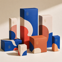 Boîtes d'emballage personnalisées avec gravure de logo, boîtes pliables en carton blanc à double rabat pour cosmétiques en couleur