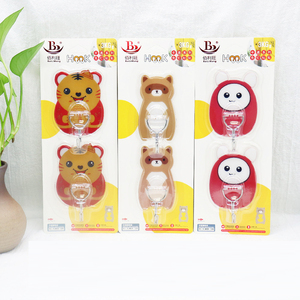 Gancho de montaje en pared de utilidad autoadhesivo acrílico fuerte de diseño de oso de peluche de Metal blanco de alta calidad lindos artículos diversos hechos de plástico - Product Image 2