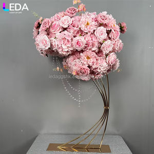 Camino de Mesa de Rosas Rosadas de Seda Artificial Hecho a Mano por LEDA, Diseño de Fantasía Suave para Fondo de Boda, Decoración para el Día de San Valentín - Product Image 1