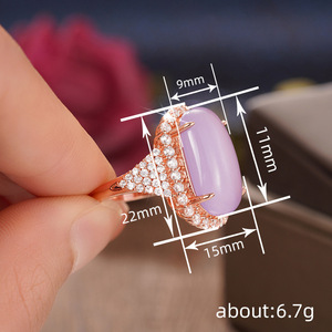 T0886 Anello di Lusso in Oro Rosa con Diamanti, Gioiello da Matrimonio per Donna, Pietre Laterali Naturali, Design Elegante - Product Image 4