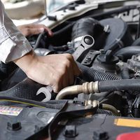 Kit d'outils multifonctionnel OEM pour réparation automobile, en acier au chrome-vanadium, 131 pièces, avec clé à cliquet rapide et tournevis