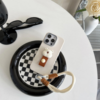 Étui de téléphone pour femme en silicone TPU et cuir PU personnalisé en gros avec anneau et cordon motif ours mignon pour iPhone 16 Pro Max 14 Plus 15 13 12 17