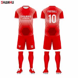 Футбольная форма с круглым воротником - Product Image 3