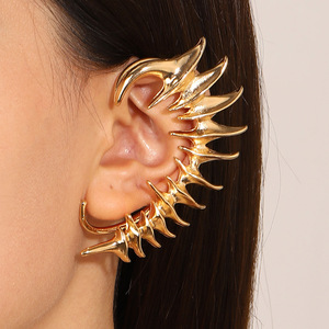 Edgy Thorn Spine <span class=keywords><strong>Ear</strong></span> Cuff-Pendientes de estilo mecánico sin perforación Clips de oreja de metal asimétricos únicos para hombres y mujeres - Product Image 1