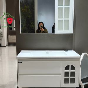 Mueble de baño de pared de estilo europeo, color blanco, con doble cajón y diseño de una sola puerta, lavabo blanco y gabinete con espejo. - Product Image 1