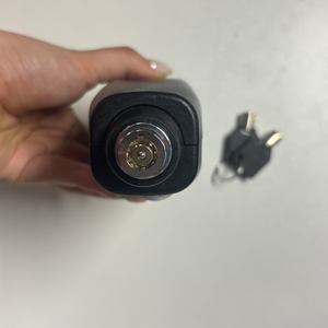 Blocco di Sicurezza Antifurto per Manubrio Moto e Scooter con 2 Chiavi per Altri Veicoli a Motore - Product Image 4