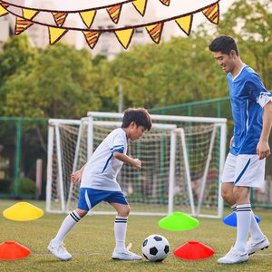 Juego de marcadores de campo de cúpula plana al por mayor para entrenamiento de velocidad de fútbol conos de agilidad productos deportivos y de entretenimiento - Product Image 4