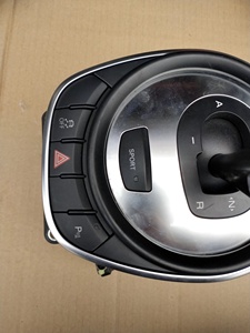 กลไกการเปลี่ยนเกียร์<span class=keywords><strong>มือ</strong></span><span class=keywords><strong>สอง</strong></span>ของแท้<span class=keywords><strong>ส</strong></span>ำหรับรถ Audi R8 4.2 OEM 420713105 - Product Image 3