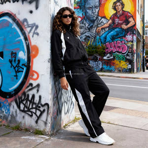 Tuta <span class=keywords><strong>da</strong></span> Ginnastica OEM Personalizzata in Poliestere Patchwork con Giacca e Pantaloni in Nylon con Cerniera Set <span class=keywords><strong>da</strong></span> Uomo per Jogging e <span class=keywords><strong>Palestra</strong></span> - Product Image 3