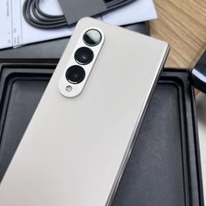 Meilleure vente <span class=keywords><strong>2022</strong></span> Téléphone mobile Android pliable de luxe AI Smartphone 5G Marque coréenne Neuf Téléphone débloqué pour Samsun Z Fold 4 - Product Image 3