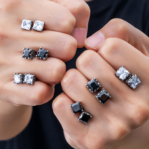 Boucles d'oreilles punk KRKC pour le corps, hip-hop, argentées, noires, rock, gothiques, en acier inoxydable, crâne en cristal, squelette, clous d'oreille - Product Image 5