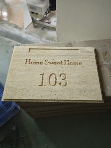 ป้ายตกแต่งหิน Travertine หินสัญลักษณ์ประตูร้านป้ายแกะสลักรูปตัวอักษรแผงหินแกะสลักงานฝีมือแบบพิเศษ - Product Image 5