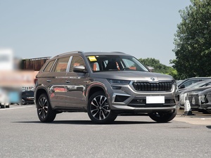 Bon <span class=keywords><strong>prix</strong></span> pour 2025 <span class=keywords><strong>Skoda</strong></span> <span class=keywords><strong>Kodiaq</strong></span> TSI330 5-Seat 2WD Shili Edition Toit ouvrant de taille moyenne SUV Marchandises en stock Vente à chaud - Product Image 3