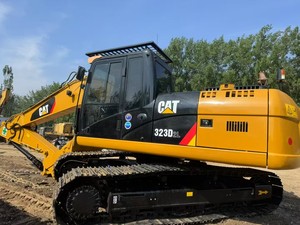 Excavatrice d'occasion CAT323 Caterpillar 323DL, faible nombre d'heures de fonctionnement, poids opérationnel de 19800 kg, capacité de la benne de 0,8 m³, idéale pour les travaux de terrassement et de construction. - Product Image 3