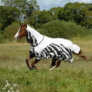 Couverture pour cheval avec cache-cou amovible et caractéristiques réglables pour une utilisation polyvalente - Product Image 5