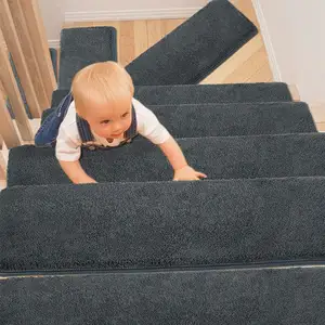 Rutsch feste Treppen Runner Carpet Selbst klebende maschinen gewebte, haltbare Treppen matten für den Innenbereich