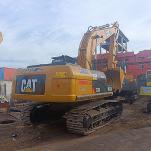 Mini-excavatrice 330D de 33 tonnes, modèle 2023, avec godet de 1,65 m, moteur Cummins, occasion - Product Image 6