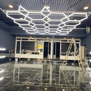 热卖六角发光二极管吸顶灯车库照明，带蜂窝细节，用于工作 - Product Image 2