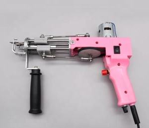 Machine à tufter les tapis rose, <span class=keywords><strong>pistolet</strong></span> à tufter Ak-1cut Pile Ak-2 Loop Tufting, fabrication <span class=keywords><strong>de</strong></span> tapis rose, <span class=keywords><strong>pistolet</strong></span> à tufter manuel pour housse <span class=keywords><strong>de</strong></span> coussin - Product Image 1