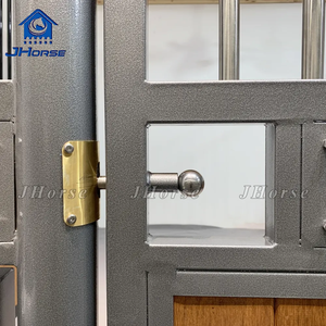 Painéis Frontais Portáteis de Bambu Galvanizado para Baias de Cavalos com Comedouro para Fazendas de Cavalos - Product Image 2