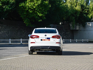 Zhonghua <span class=keywords><strong>H3</strong></span> 1.5L Manuale Elite 2017 Usata: Ampia Disponibilità e Esportazione dalla Cina - Product Image 6
