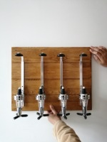 Meilleures ventes 2025 Distributeur de boissons mural en aluminium à 4 têtes avec plaque optique, respectueux de l'environnement, moderne, pour cocktails et vin