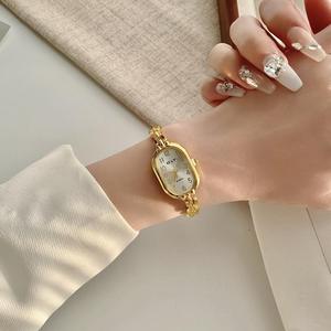 Orologi al Quarzo Vintage da <span class=keywords><strong>Donna</strong></span> in Acciaio Inossidabile Placcato Oro con Diamanti Incastonati, Bracciale Quadrato e Rotondo, Stile Lussuoso ed <span class=keywords><strong>Elegante</strong></span> - Product Image 4