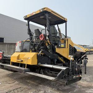 Nouveau finisseur d'asphalte SANY SAP45 C8 large et stable, avec une largeur <span class=keywords><strong>de</strong></span> 1,8 m <span class=keywords><strong>à</strong></span> 4,5 m, règle <span class=keywords><strong>de</strong></span> nivellement haute précision pour les projets routiers municipaux et communautaires - Product Image 2