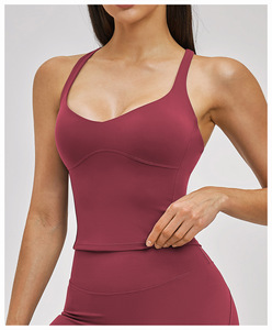 Débardeur de sport personnalisé avec logo, coupe ajustée, respirant, effet seconde peau, col en V, bretelles croisées, pour yoga et fitness - Product Image 5